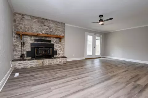 Living - 3436 S Nettleton Ave, Springfield, MO 65807 photo 1 of 5