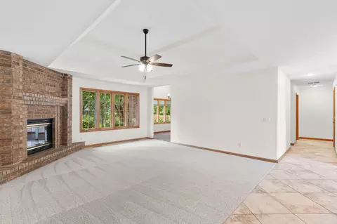 Living - 2380 W Allen Dr, Springfield, MO 65810 photo 3 of 5