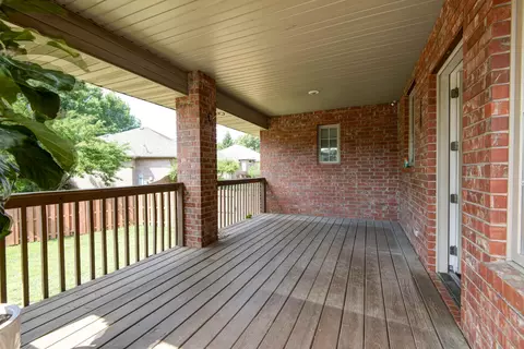 Exterior - 3560 W Edgewood Ct, Springfield, MO 65807 photo 3 of 14