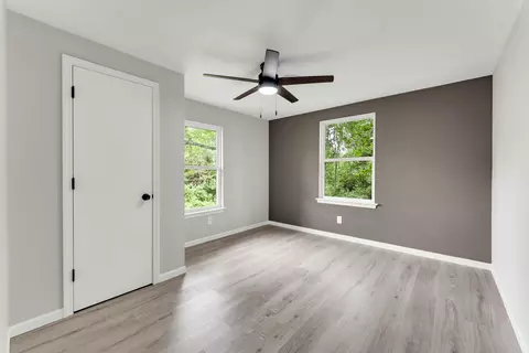 Bedroom - 26298 State Highway Yy, Shell Knob, MO 65747 photo 3 of 6