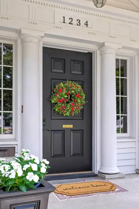Entry Way - 1234 E Walnut St, Springfield, MO 65802 photo 7 of 7