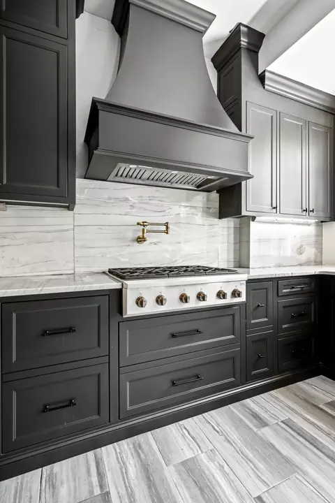 Kitchen - 1234 E Walnut St, Springfield, MO 65802 photo 4 of 5