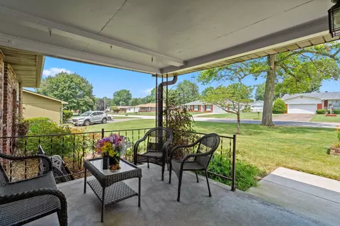 Exterior - 4006 W Juno St, Springfield, MO 65802 photo 3 of 12