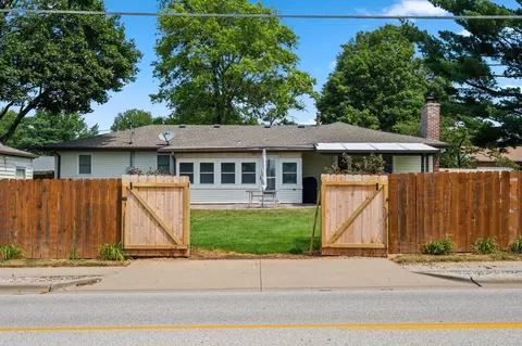 Exterior - 4006 W Juno St, Springfield, MO 65802 photo 11 of 12