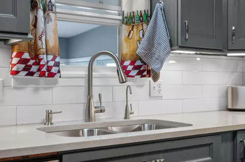 Kitchen - 4006 W Juno St, Springfield, MO 65802 photo 3 of 5