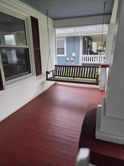Exterior - 1633 E Lombard St, Springfield, MO 65802 photo 6 of 9