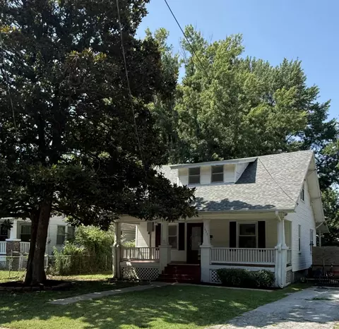 1633 E Lombard St, Springfield, MO 65802
