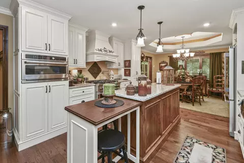 Kitchen - 901 N Rodeo Ct, Nixa, MO 65714 photo 3 of 10