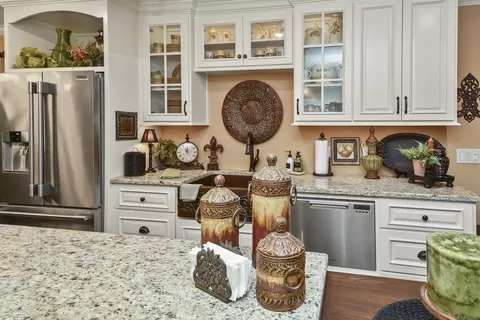 Kitchen - 901 N Rodeo Ct, Nixa, MO 65714 photo 9 of 10