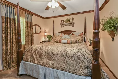 Bedroom - 901 N Rodeo Ct, Nixa, MO 65714 photo 6 of 10