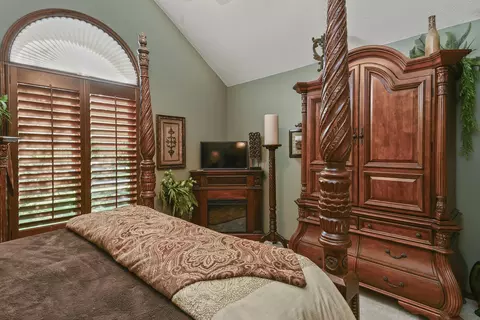 Bedroom - 901 N Rodeo Ct, Nixa, MO 65714 photo 3 of 10
