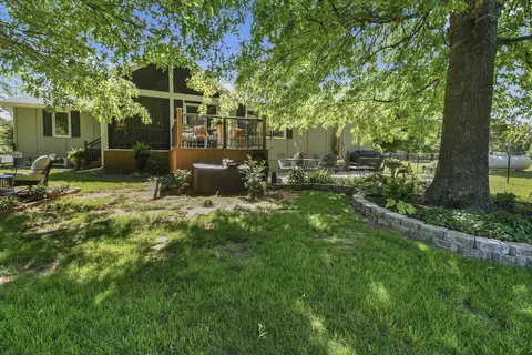 Exterior - 901 N Rodeo Ct, Nixa, MO 65714 photo 15 of 24