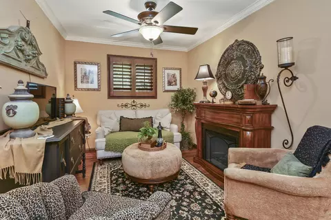Living - 901 N Rodeo Ct, Nixa, MO 65714 photo 6 of 12
