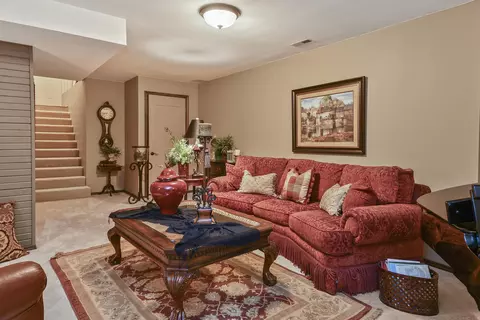 Living - 901 N Rodeo Ct, Nixa, MO 65714 photo 7 of 12