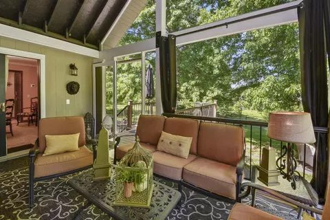 Exterior - 901 N Rodeo Ct, Nixa, MO 65714 photo 5 of 24