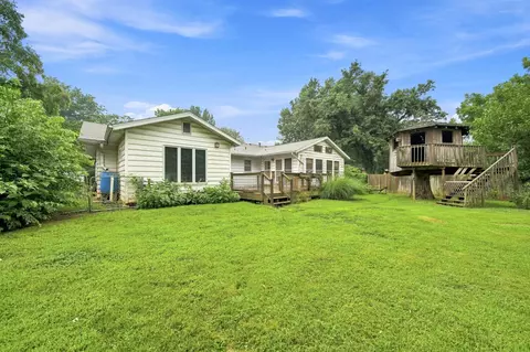 Exterior - 433 E Stanford St, Springfield, MO 65807 photo 5 of 7