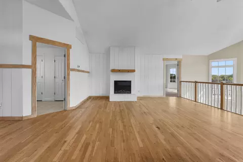 Living - 6419 Wexford Ln, Springfield, MO 65803 photo 4 of 10