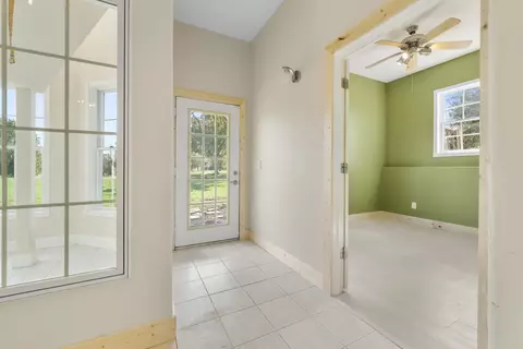 Entry Way - 6419 Wexford Ln, Springfield, MO 65803 photo 8 of 8