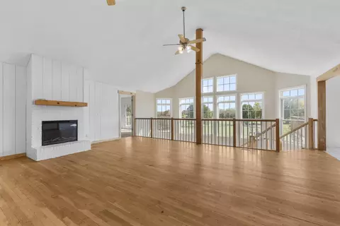 Living - 6419 Wexford Ln, Springfield, MO 65803 photo 3 of 10