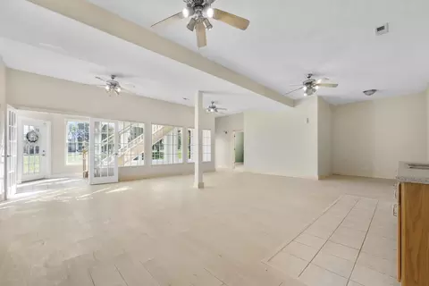 Living - 6419 Wexford Ln, Springfield, MO 65803 photo 10 of 10