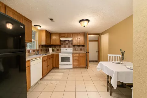 Kitchen - 1130 S Crutcher Ave, Springfield, MO 65804 photo 1 of 3
