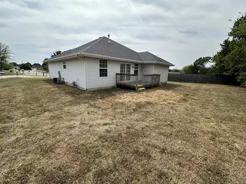 Exterior - 5408 S Spring Ct, Battlefield, MO 65619 photo 3 of 5