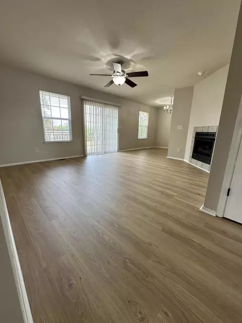 Living - 5408 S Spring Ct, Battlefield, MO 65619 photo 1 of 2