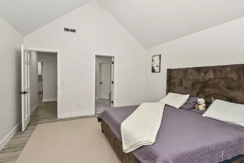 Bedroom - 4916 S Buckingham Ln, Springfield, MO 65810 photo 1 of 6