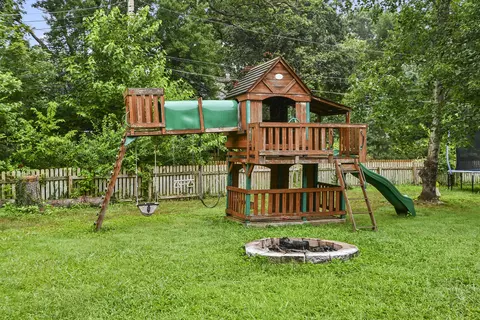 Exterior - 4916 S Buckingham Ln, Springfield, MO 65810 photo 9 of 9