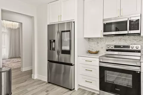 Kitchen - 4916 S Buckingham Ln, Springfield, MO 65810 photo 3 of 7