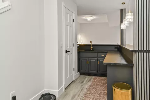 Entry Way - 4916 S Buckingham Ln, Springfield, MO 65810 photo 5 of 9