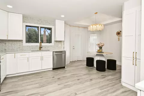 Kitchen - 4916 S Buckingham Ln, Springfield, MO 65810 photo 1 of 7