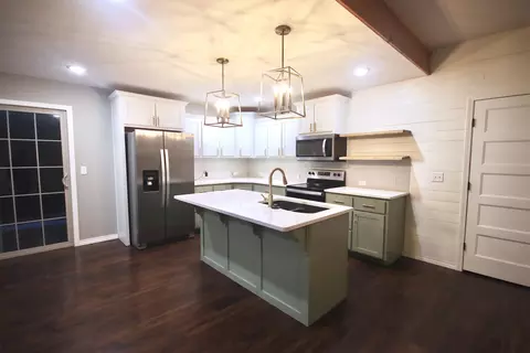 Kitchen - 675 E Simpson St, Willard, MO 65781 photo 1 of 1