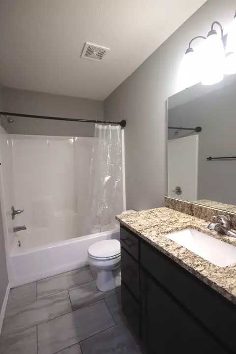 Bath - 675 E Simpson St, Willard, MO 65781 photo 3 of 6