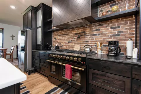 Kitchen - 1837 E Cobblestone Dr, Ozark, MO 65721 photo 2 of 7