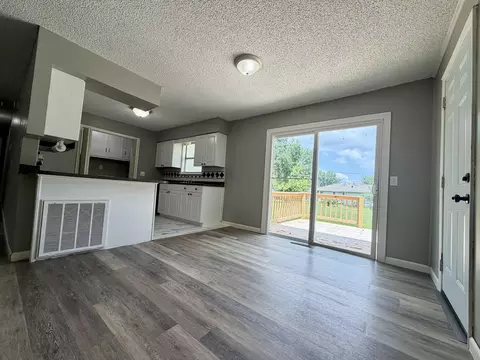 4207 W Mesa St, Battlefield, MO 65619 photo 5