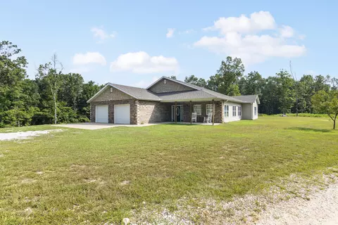 Exterior - 115 Mcvey Dr, Chadwick, MO 65629 photo 4 of 10