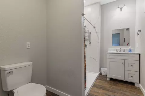 Bath - 115 Mcvey Dr, Chadwick, MO 65629 photo 5 of 5