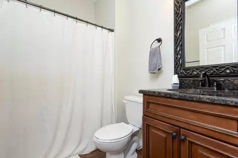 Bath - 4649 Silo Hills Dr, Springfield, MO 65802 photo 4 of 5