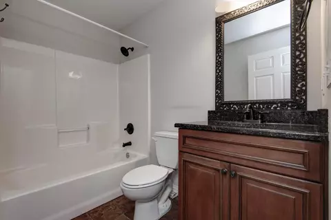 Bath - 4649 Silo Hills Dr, Springfield, MO 65802 photo 5 of 5