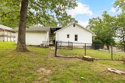 Exterior - 169 Saint Joseph St, Forsyth, MO 65653 photo 5 of 10