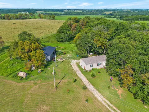 View/Area - 1274 E Dade 14, Aldrich, MO 65601 photo 3 of 8