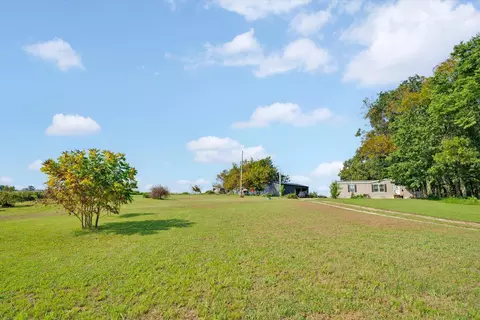 Exterior - 1274 E Dade 14, Aldrich, MO 65601 photo 5 of 7