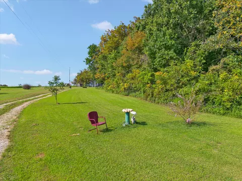Exterior - 1274 E Dade 14, Aldrich, MO 65601 photo 6 of 7