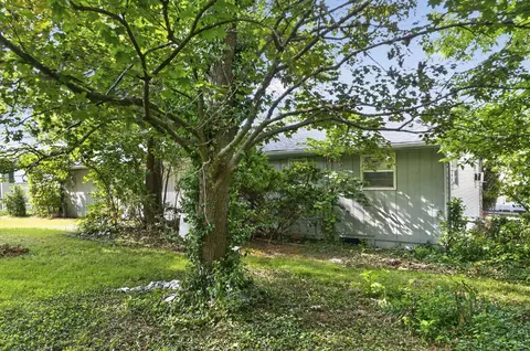Exterior - 903 E Villa Marie St, Springfield, MO 65803 photo 7 of 7