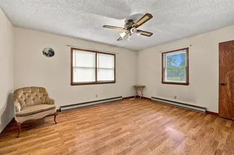 Bedroom - 1044 State Highway T, Gainesville, MO 65655 photo 5 of 6