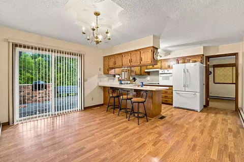 Kitchen - 1044 State Highway T, Gainesville, MO 65655 photo 1 of 3
