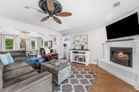 Living - 481 Sunny Brook Dr, Branson, MO 65616 photo 2 of 3