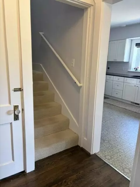Entry Way - 3347 N Grant Ave, Springfield, MO 65803 photo 1 of 4