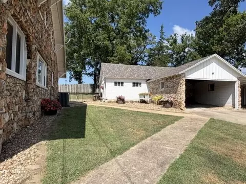Exterior - 3347 N Grant Ave, Springfield, MO 65803 photo 4 of 16